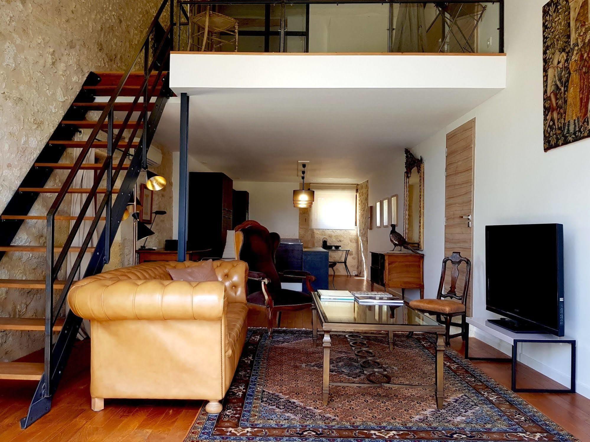 5 Lasserre Moulon-sur-Dordogne Exterior photo